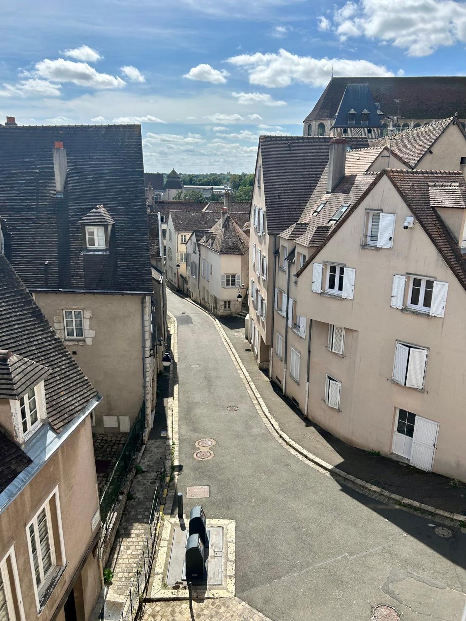 L Ecuyer Appartement Au Coeur Du Quartier Historique Chartres Exterior photo